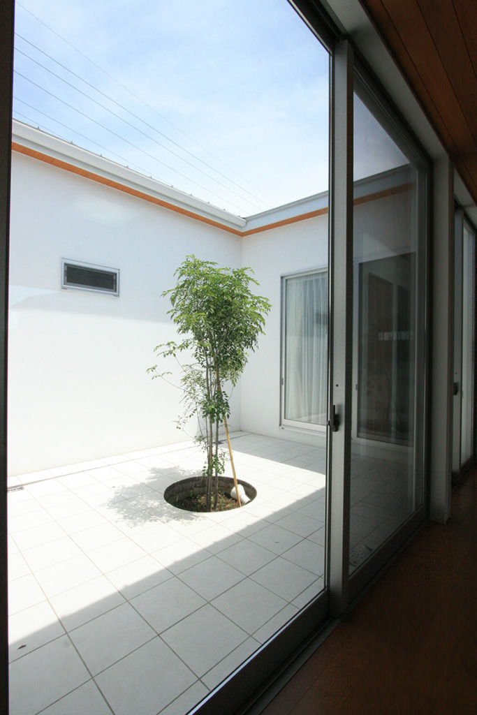 中庭をもつ住まい | デザイン住宅の株式会社ぶすじま建設