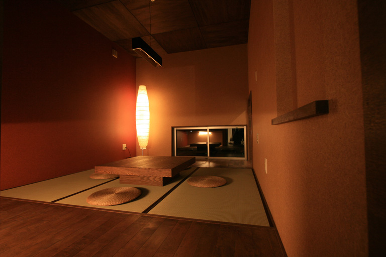 ROUND TABLE | デザイン住宅の株式会社ぶすじま建設