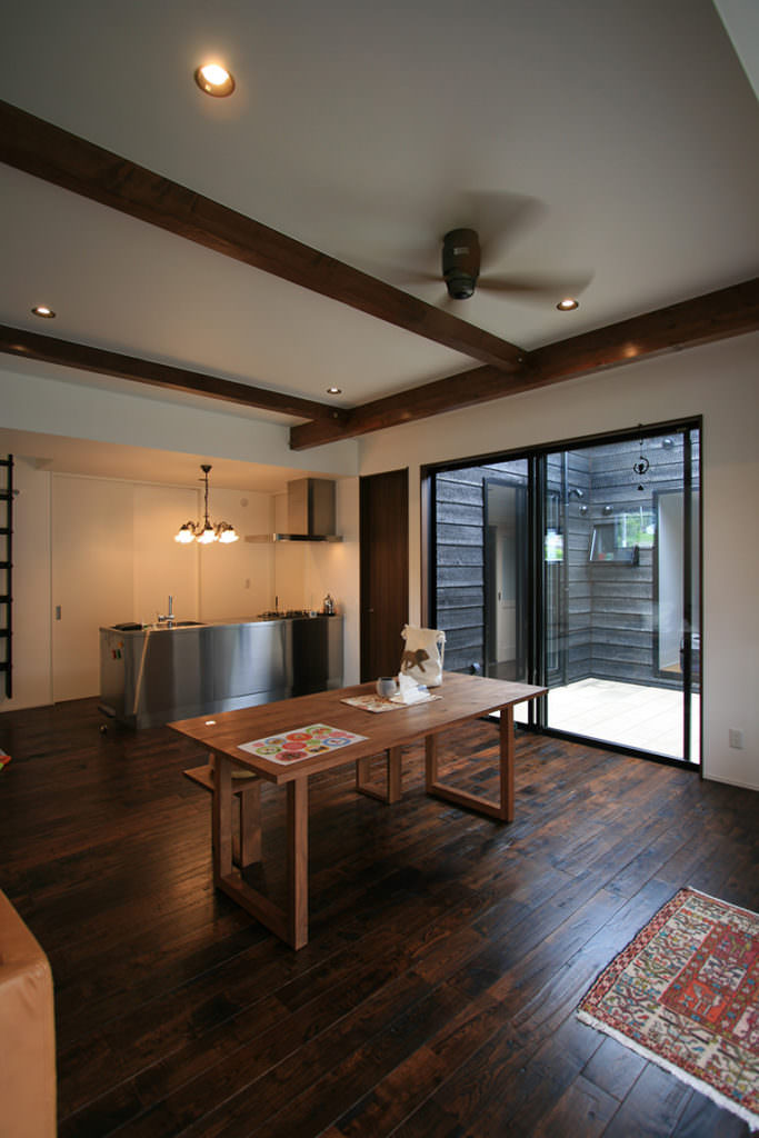 焼杉美 | デザイン住宅の株式会社ぶすじま建設