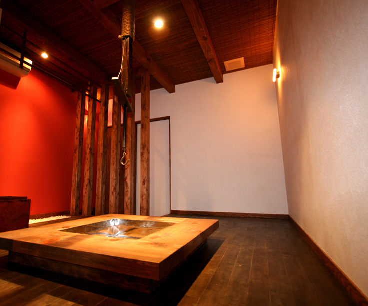 木と朱のコラボレーション | デザイン住宅の株式会社ぶすじま建設