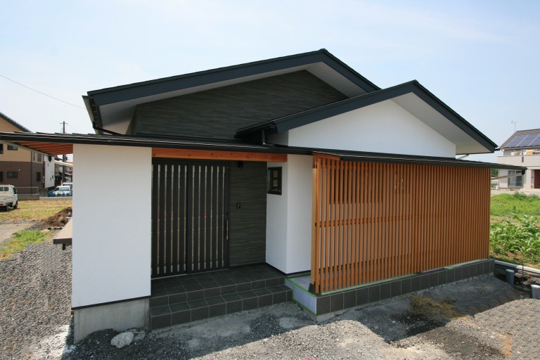 和と格子 | デザイン住宅の株式会社ぶすじま建設