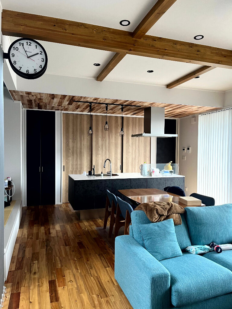 バイクガレージ - de-LIFE | デザイン住宅の株式会社ぶすじま建設