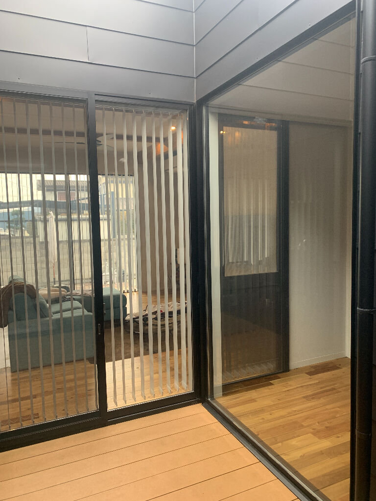 バイクガレージ - de-LIFE | デザイン住宅の株式会社ぶすじま建設