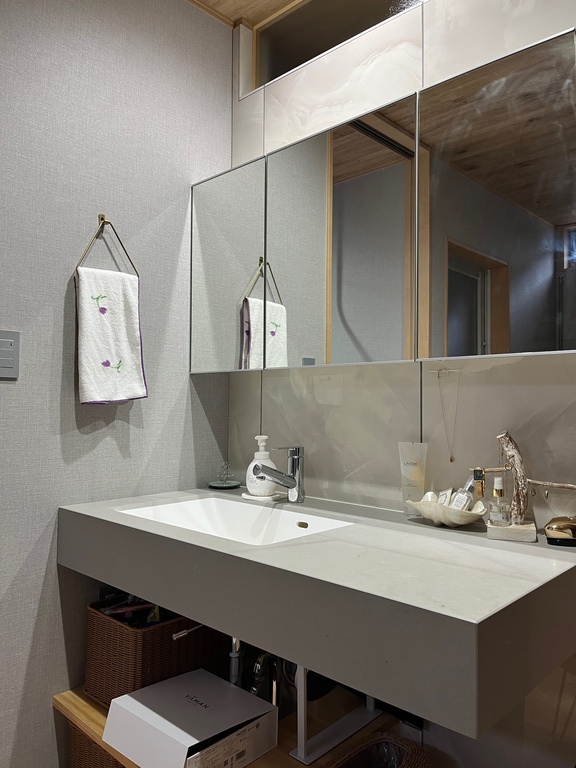 Gray　×　Wood | デザイン住宅の株式会社ぶすじま建設