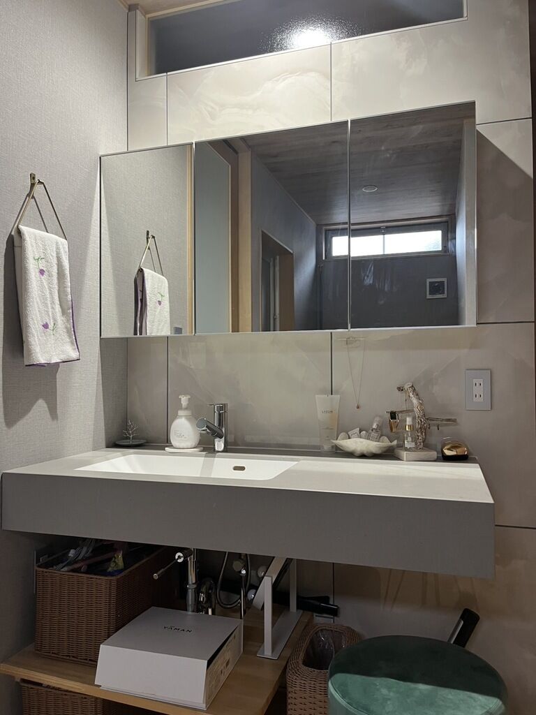 Gray　×　Wood | デザイン住宅の株式会社ぶすじま建設